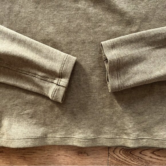 Lululemon Ribbed WoolBlend TurtleneckHeathered Allspice size 8 - Picture 3 of 13